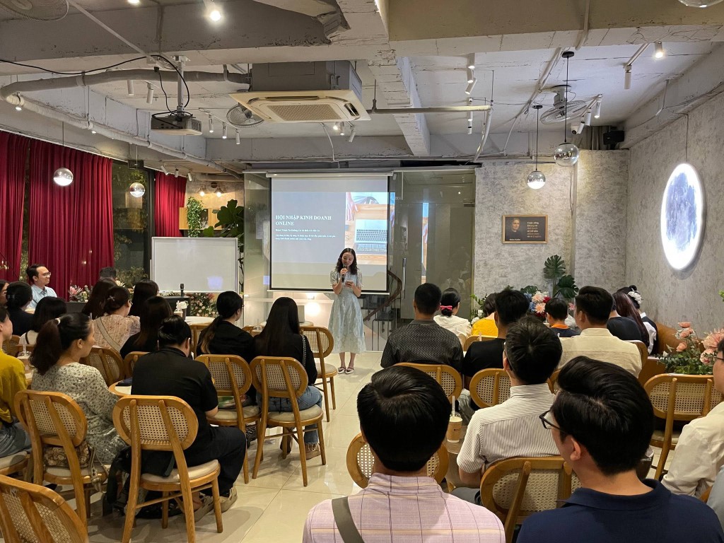 Buổi chia sẻ Kinh doanh online