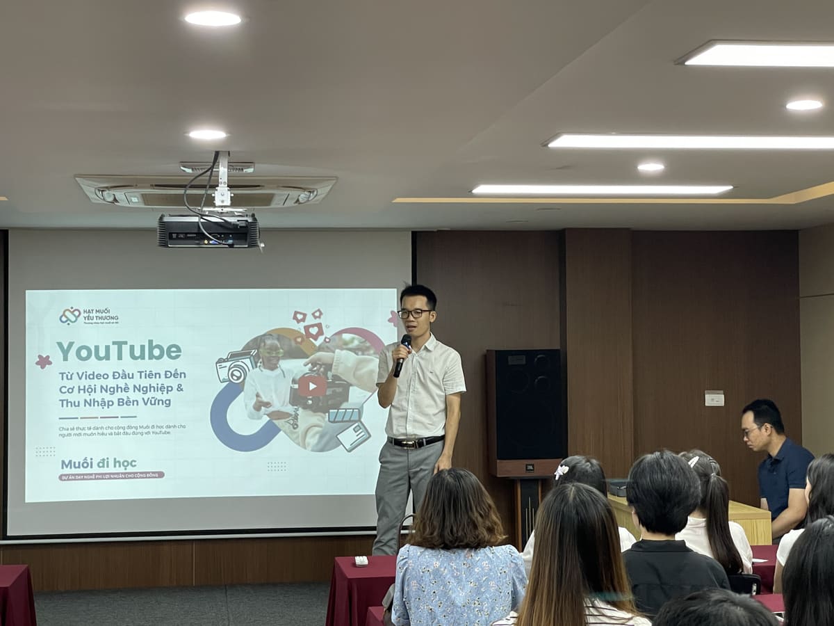 Buổi chia sẻ YouTube – Ý tưởng đến thu nhập